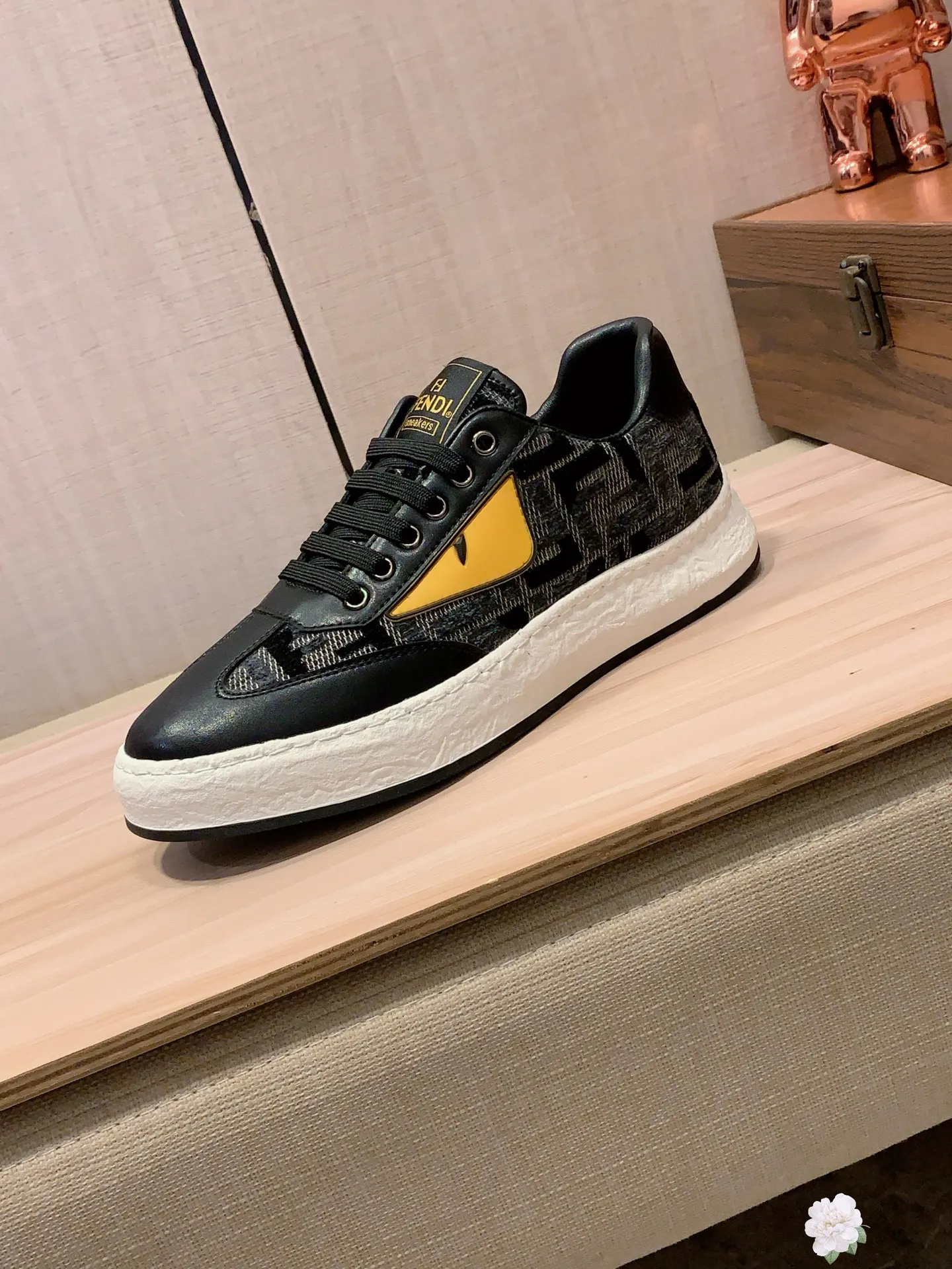 Men's men's shoes 💰420💰💰🎩🎩[Lightning][Lightning] "FENDI*" The latest and most popular casual shoes, top brand [Seduce] luxury ~ purchasing agent, top quality ~. [Strong] The upper is made of imported breathable cowhide with fabric material ➕ Breathable sheepskin feet (•) and fine workmanship. The original stylish and stylish soft rubber wear-resistant and non-slip outsole is light and comfortable on the feet. The real thing looks better when photographed in person. No. 122: code: 38-44, 5️⃣ colors selected